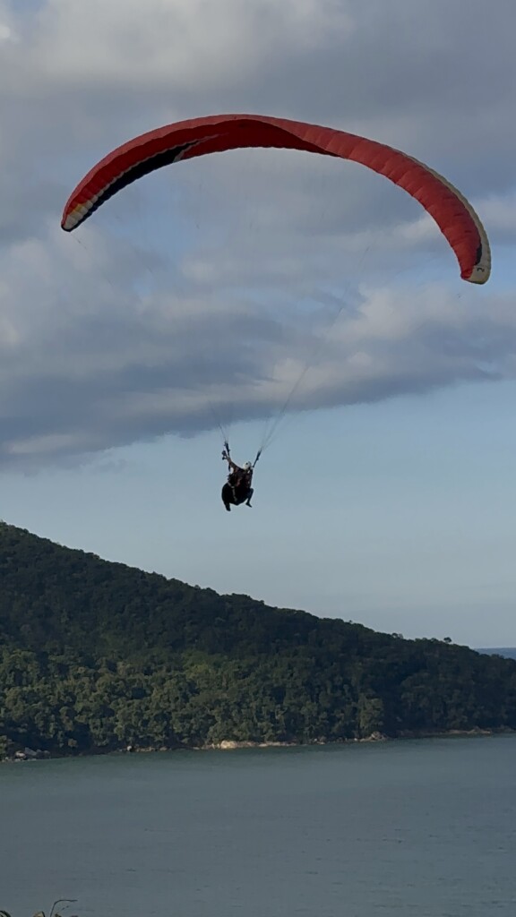Voo Duplo em Parapente na praia Martim de Sá Caraguatatuba Litoral Norte SP